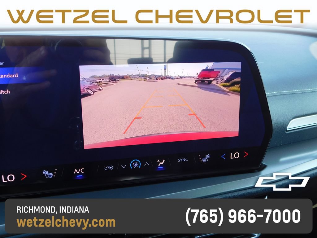 New 2027 Chevrolet Traverse LT FWD image 41