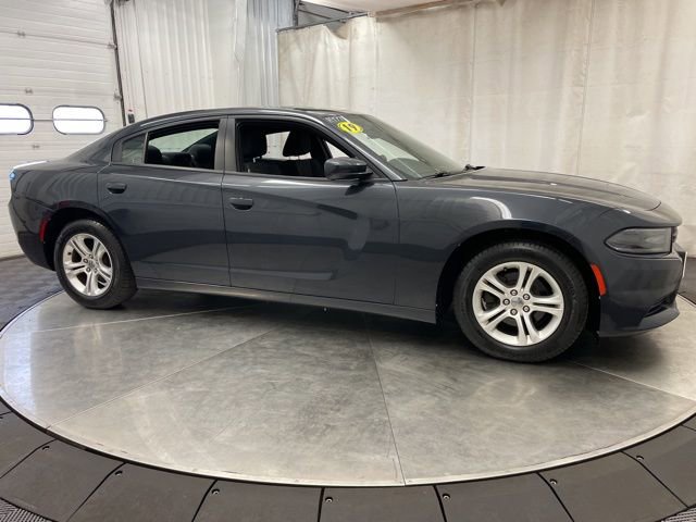 Used 2019 Dodge Charger SXT RWD image 7