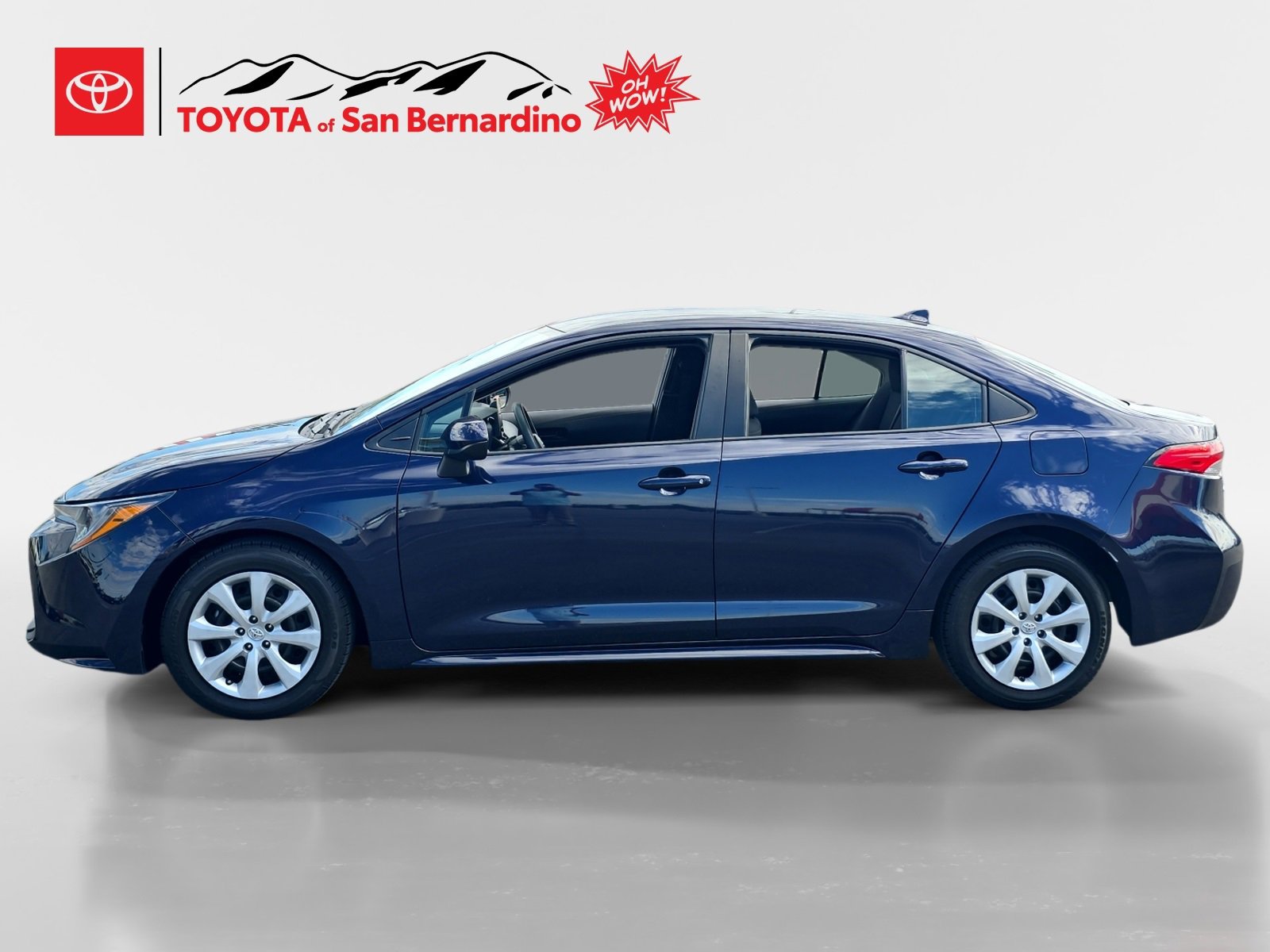 Used 2023 Toyota Corolla LE image 2