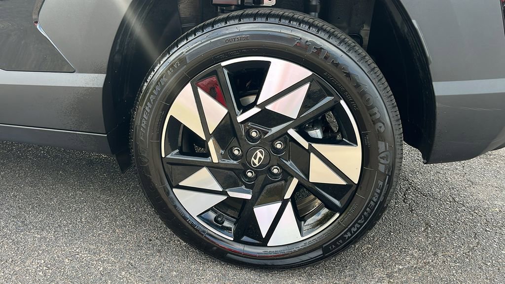 Used 2025 Hyundai Kona SEL image 30