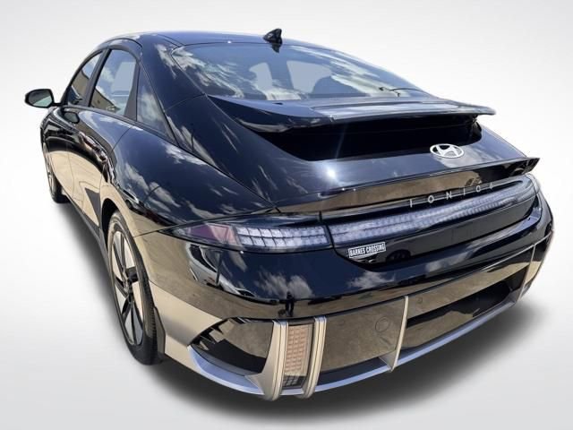 Used 2023 Hyundai Ioniq 6 SE RWD image 3