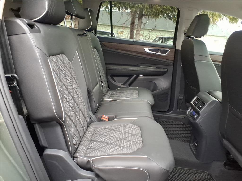 New 2026 Volkswagen Atlas SEL Premium R-Line image 10