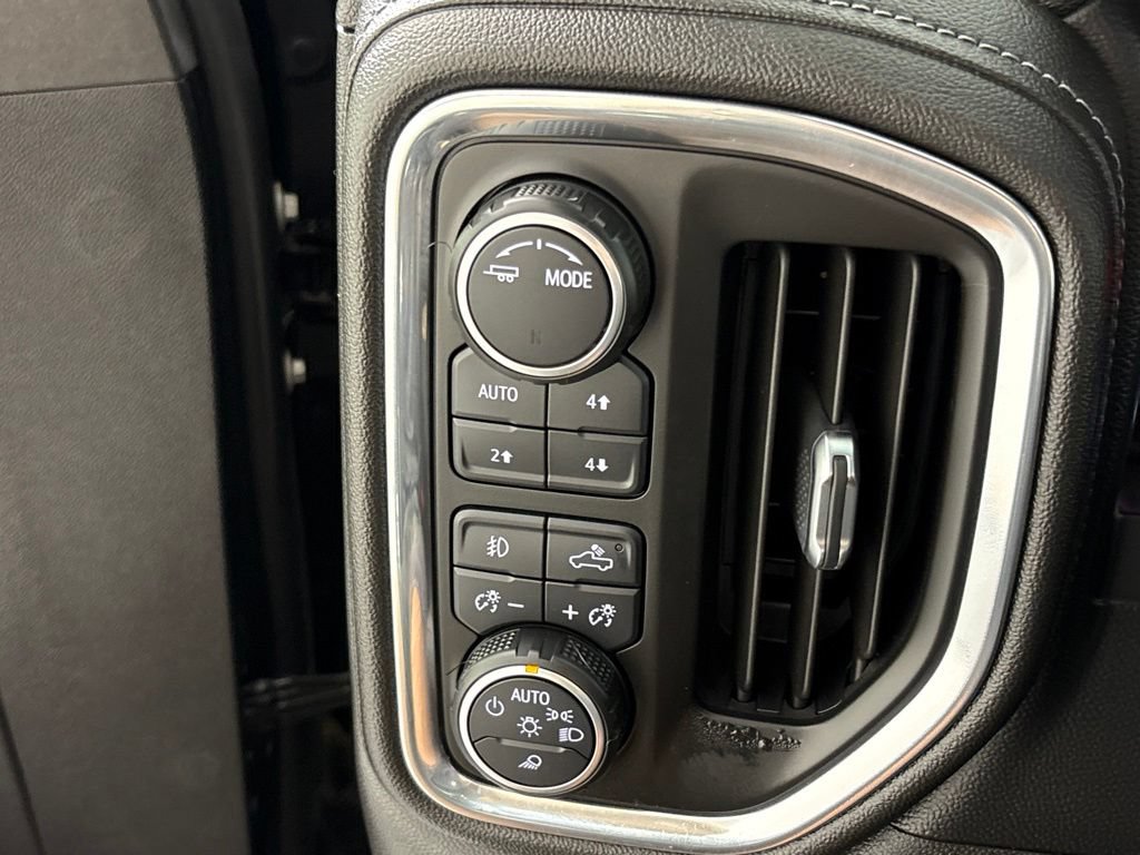 Certified 2021 Chevrolet Silverado 1500 LT Trail Boss w/ Convenience Package II AWD/4WD image 37