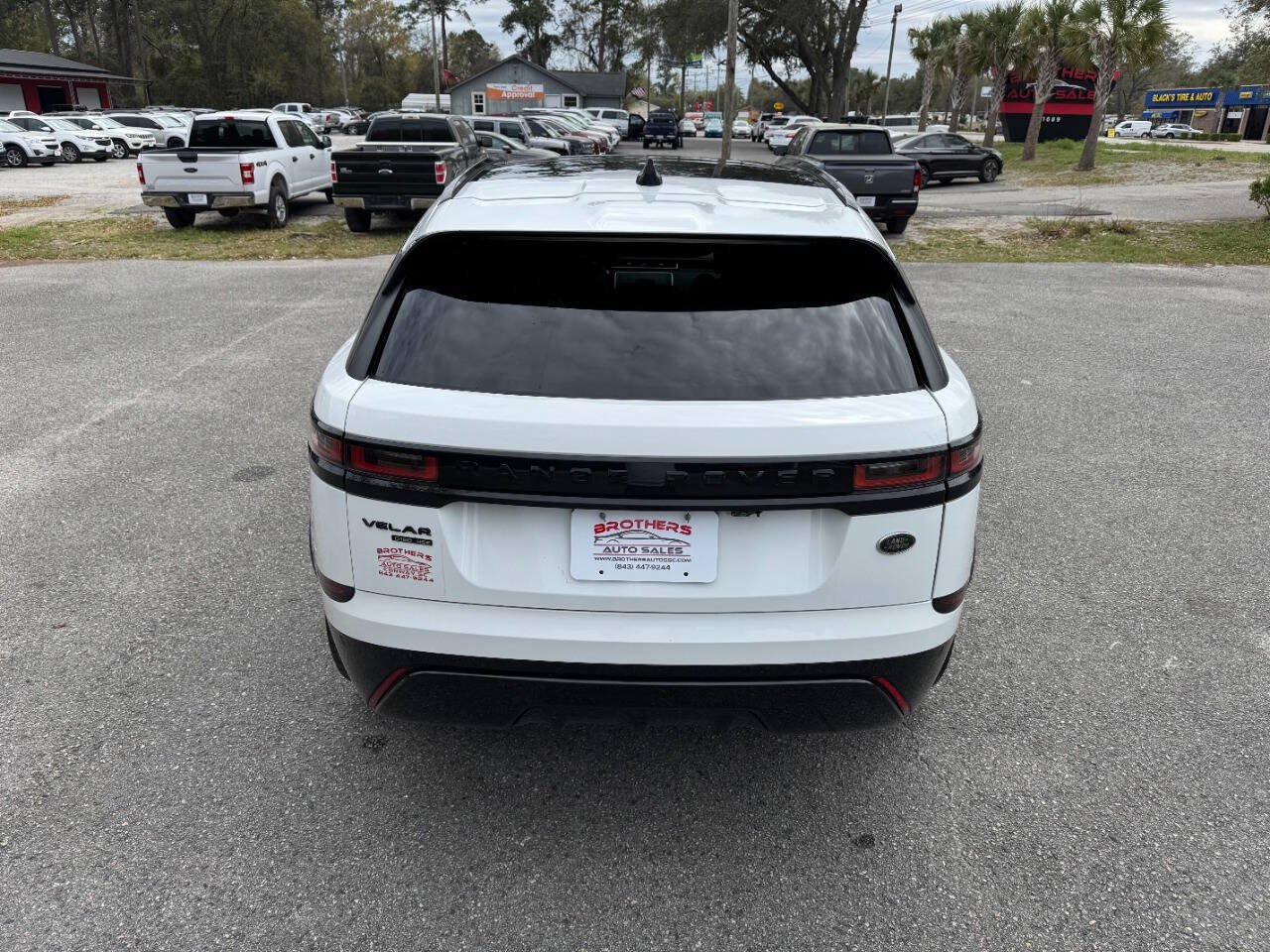 Used 2018 Land Rover Range Rover Velar R-Dynamic HSE AWD/4WD image 5