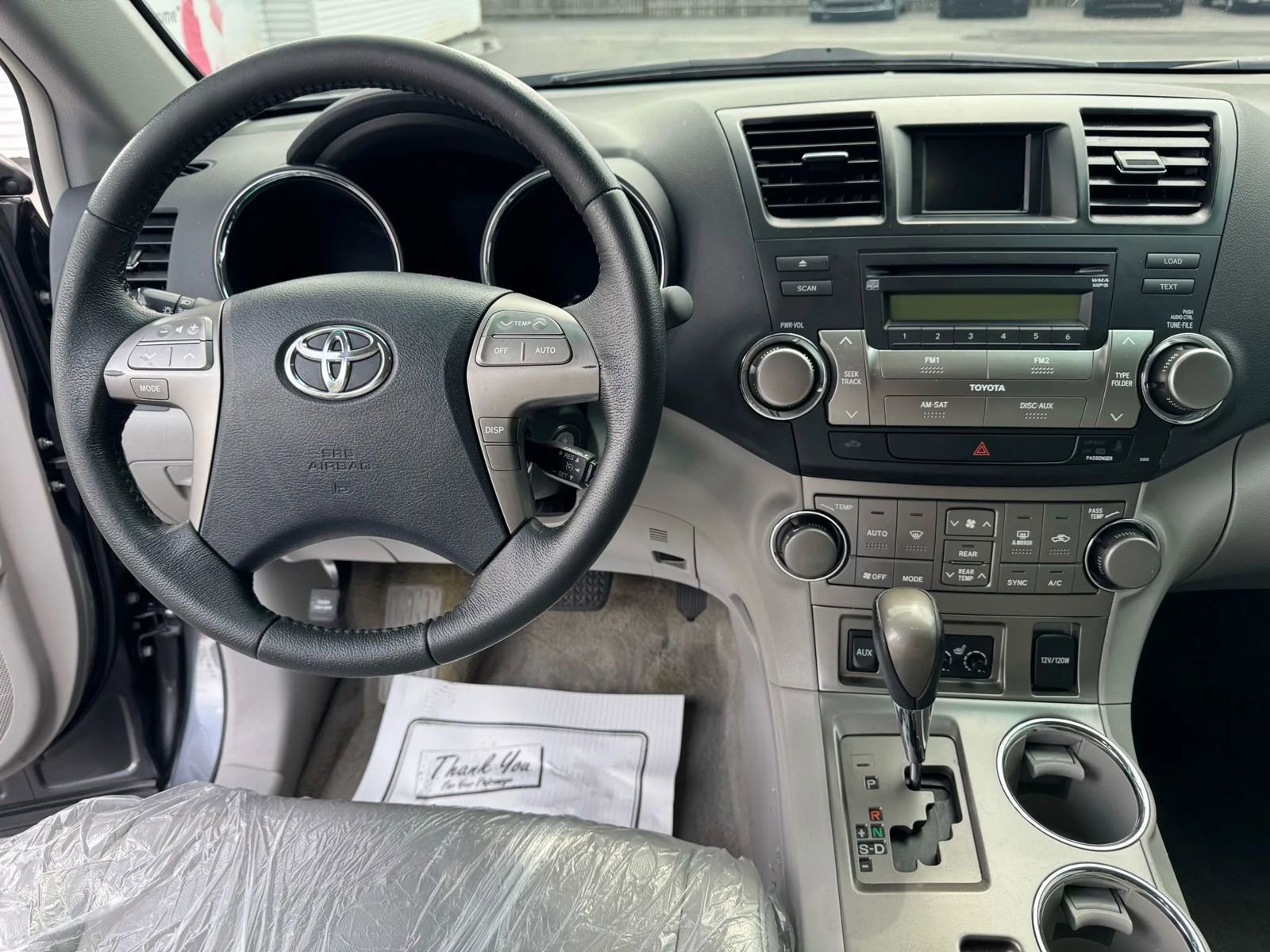 Used 2010 Toyota Highlander SE image 13