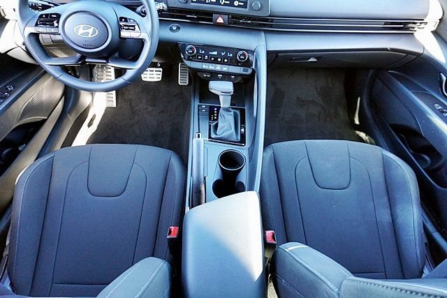 Certified 2026 Hyundai Elantra Sport image 19