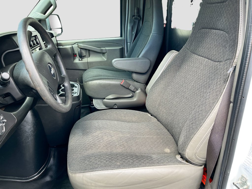 Used 2023 Chevrolet Express 2500 w/ Driver Convenience Package RWD image 18