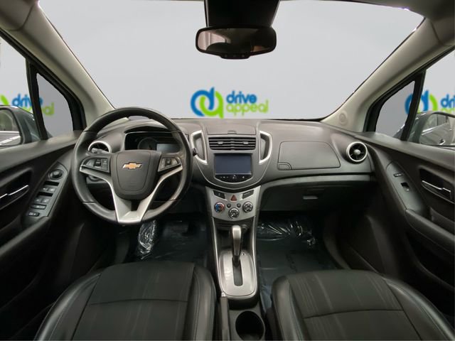 Used 2016 Chevrolet Trax LT w/ LT Convenience Package image 27