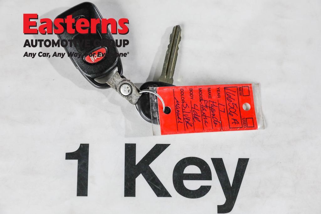 Used 2017 Hyundai Elantra SE w/ Cargo Package image 22