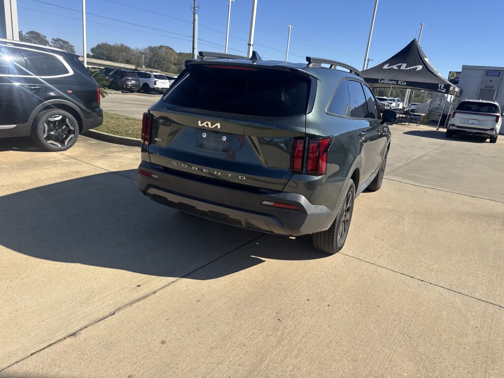 Used 2022 Kia Sorento S image 17