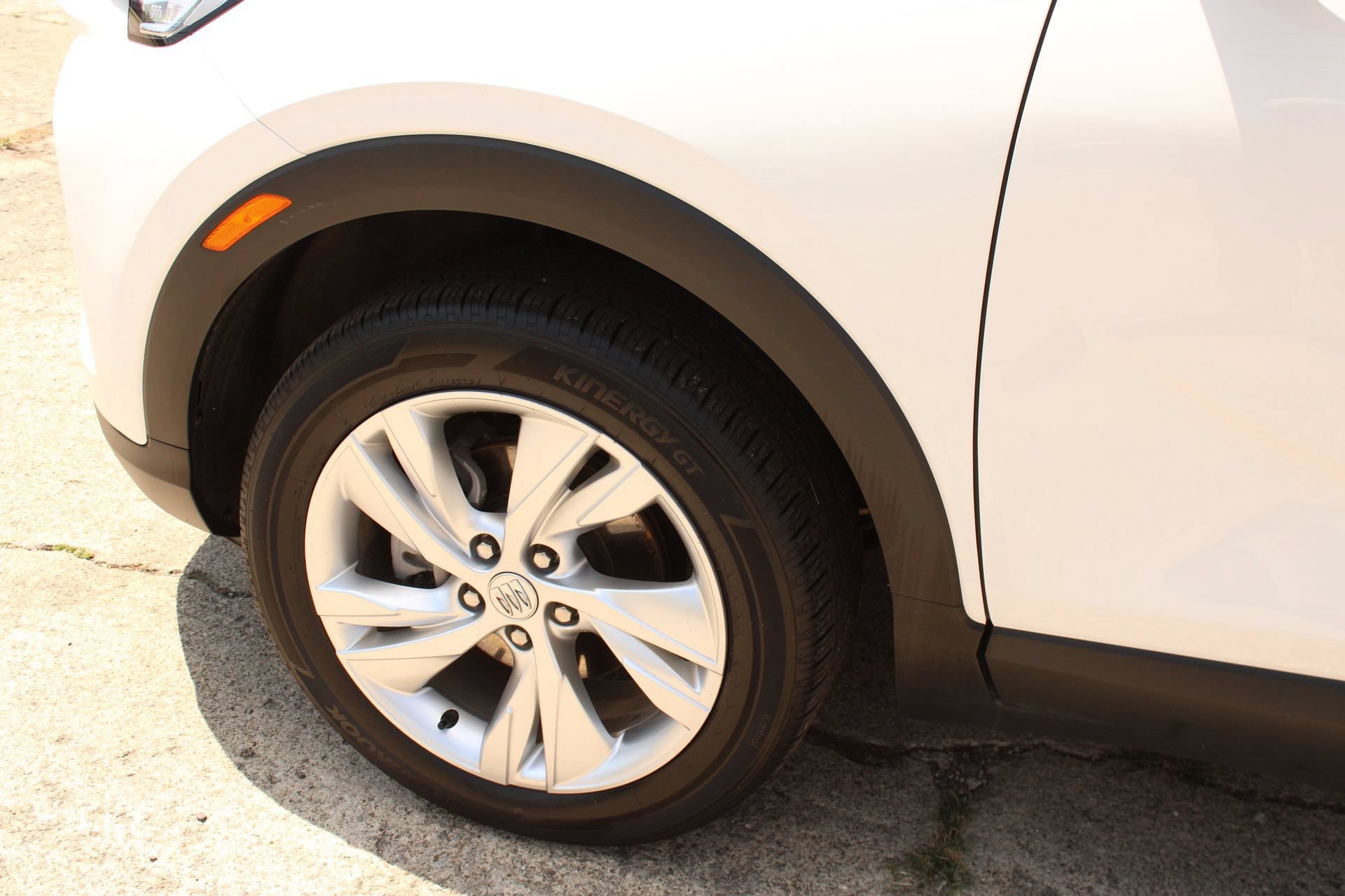 Used 2025 Buick Encore GX Preferred AWD/4WD image 11