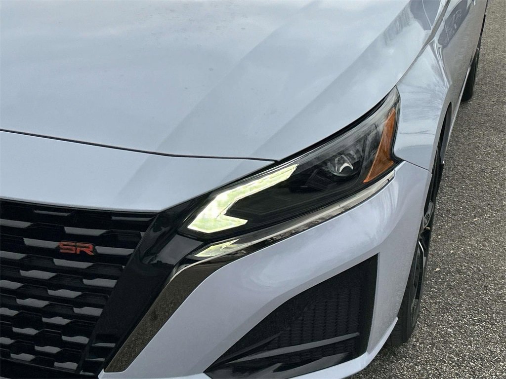 New 2025 Nissan Altima 2.5 SR w/ SR Premium Package image 9