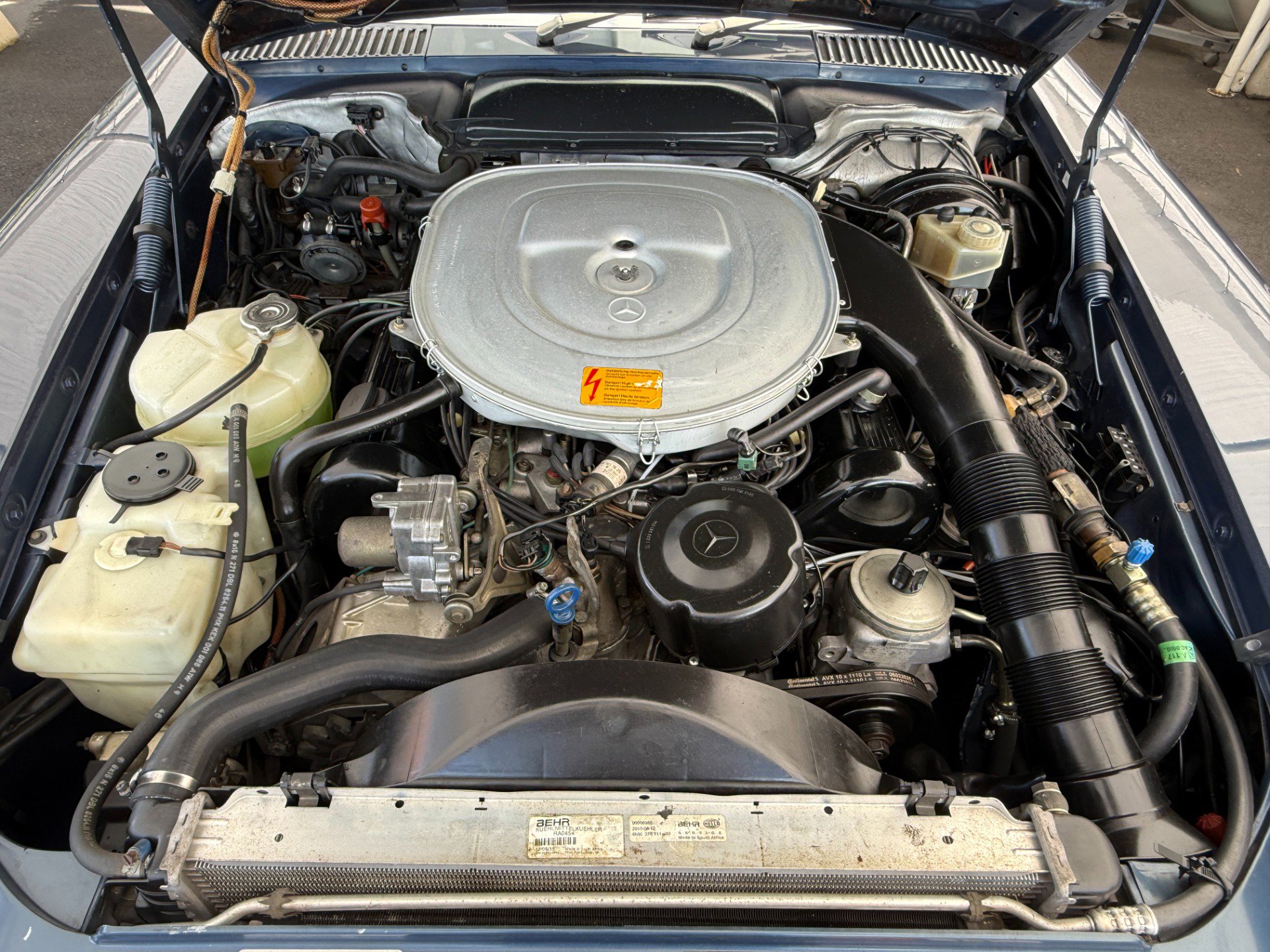 Used 1988 Mercedes-Benz 560 SL image 32