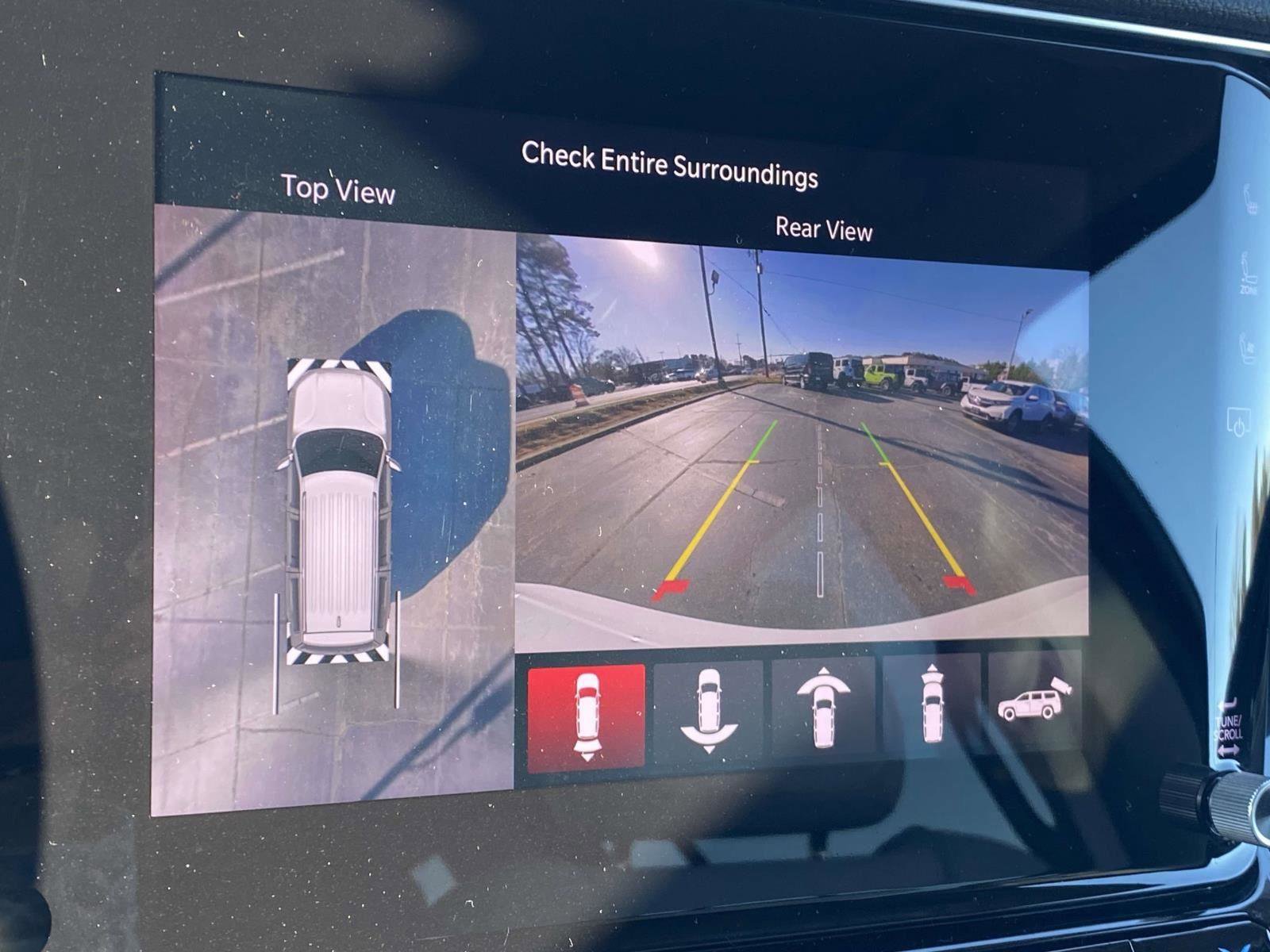 Certified 2024 Jeep Wagoneer 4WD w/ Convenience Group I image 30