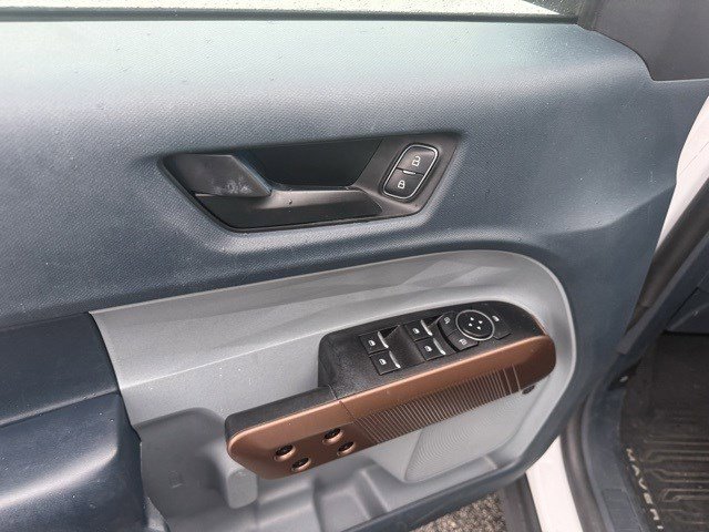 Used 2022 Ford Maverick Lariat w/ Lariat Luxury Package image 12