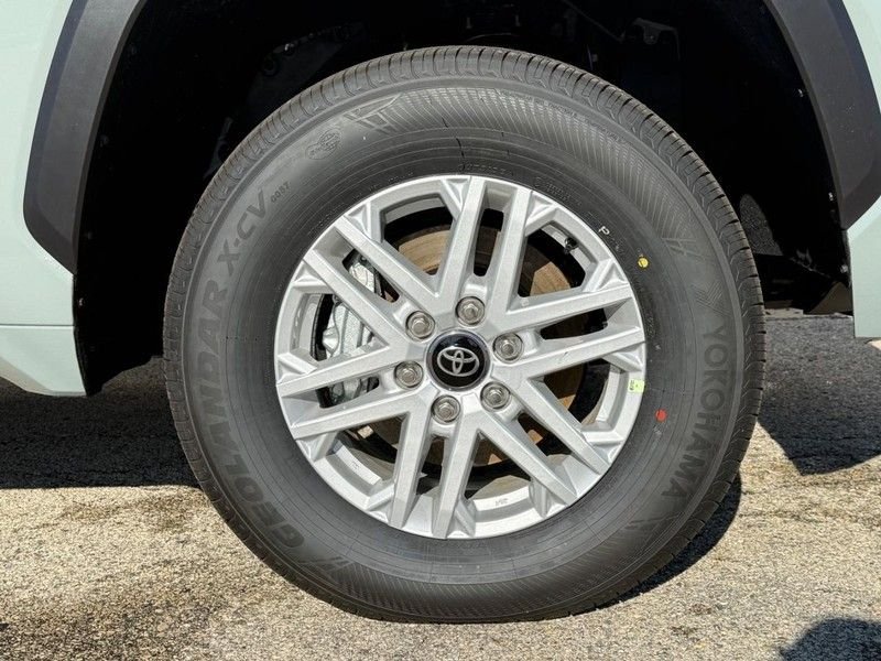 New 2026 Toyota Tundra SR5 AWD/4WD image 4