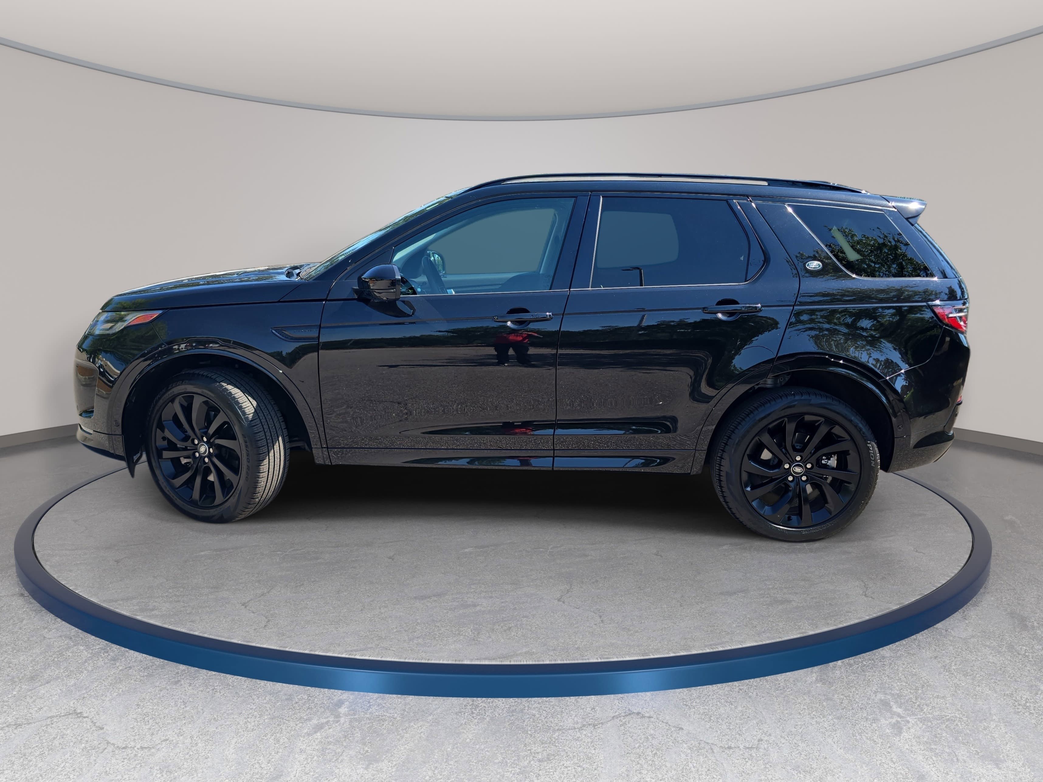 Certified 2025 Land Rover Discovery Sport S AWD/4WD image 8