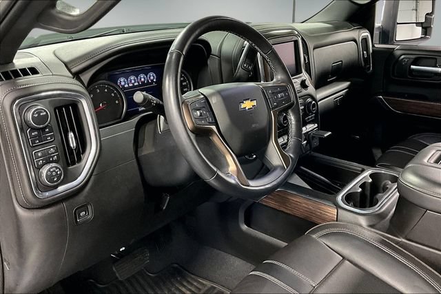 Used 2021 Chevrolet Silverado 2500 High Country AWD/4WD image 18