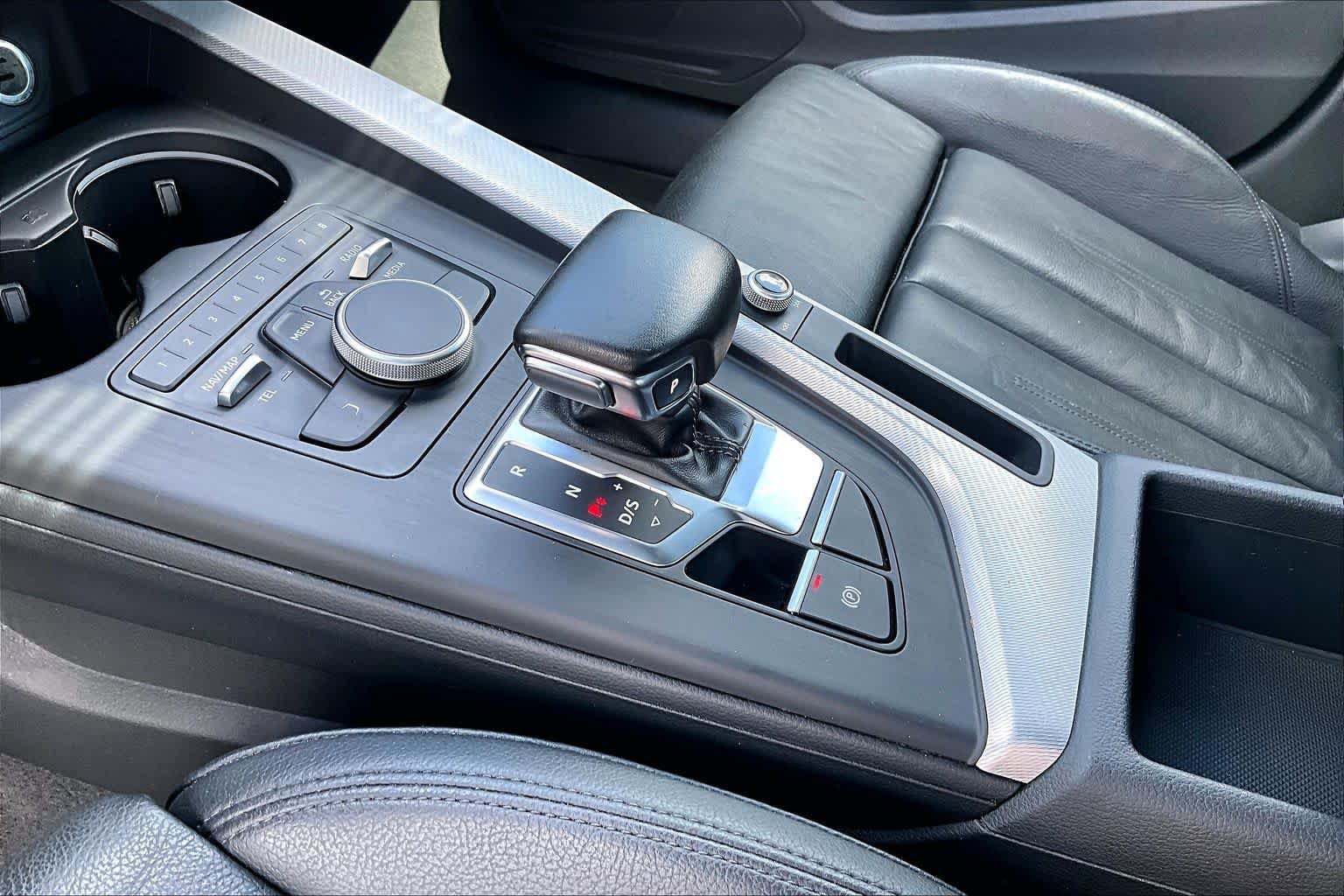 Used 2019 Audi A4 2.0T Premium w/ Convenience Package AWD/4WD image 17