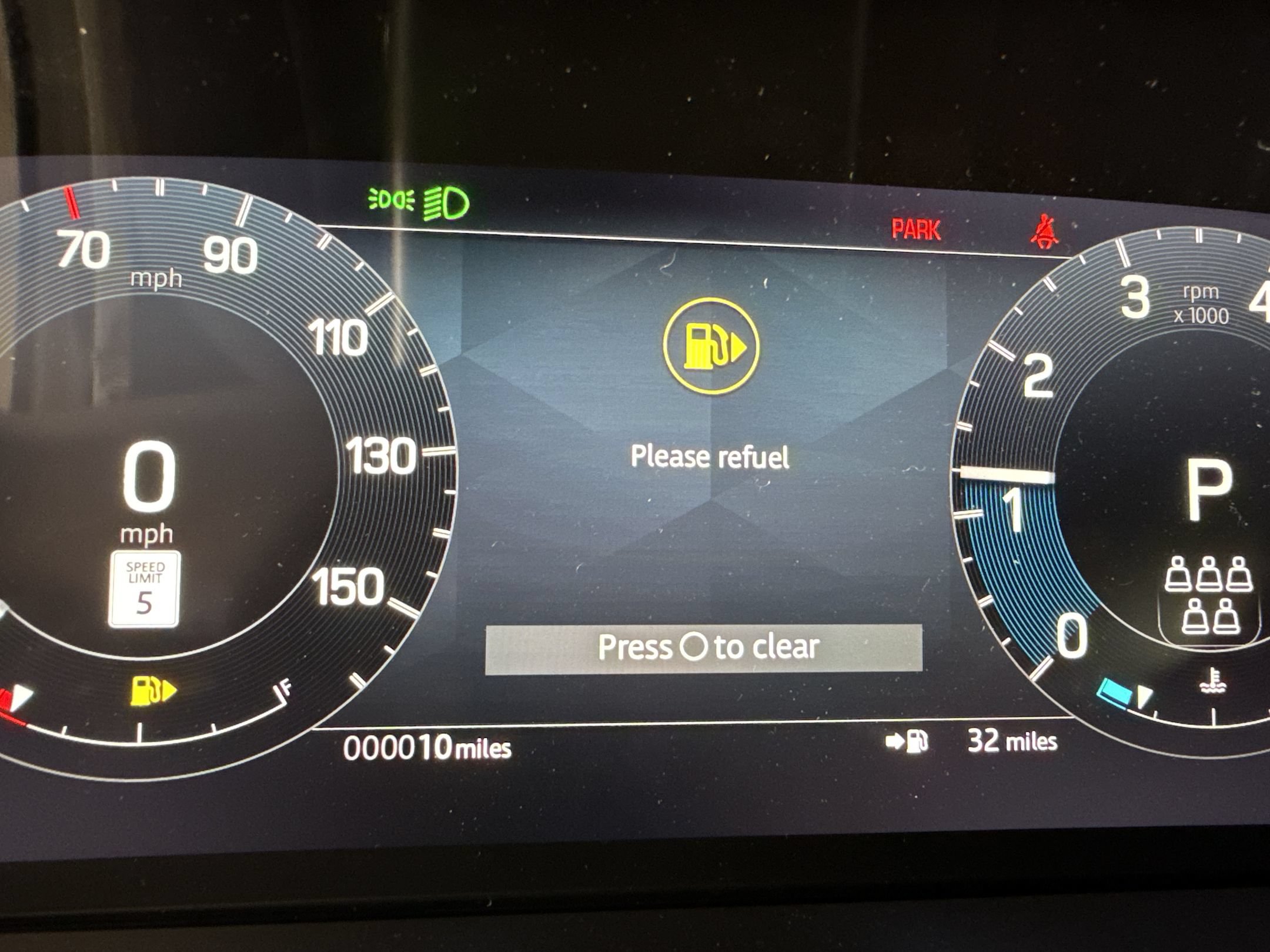 New 2026 Land Rover Discovery S AWD/4WD image 21