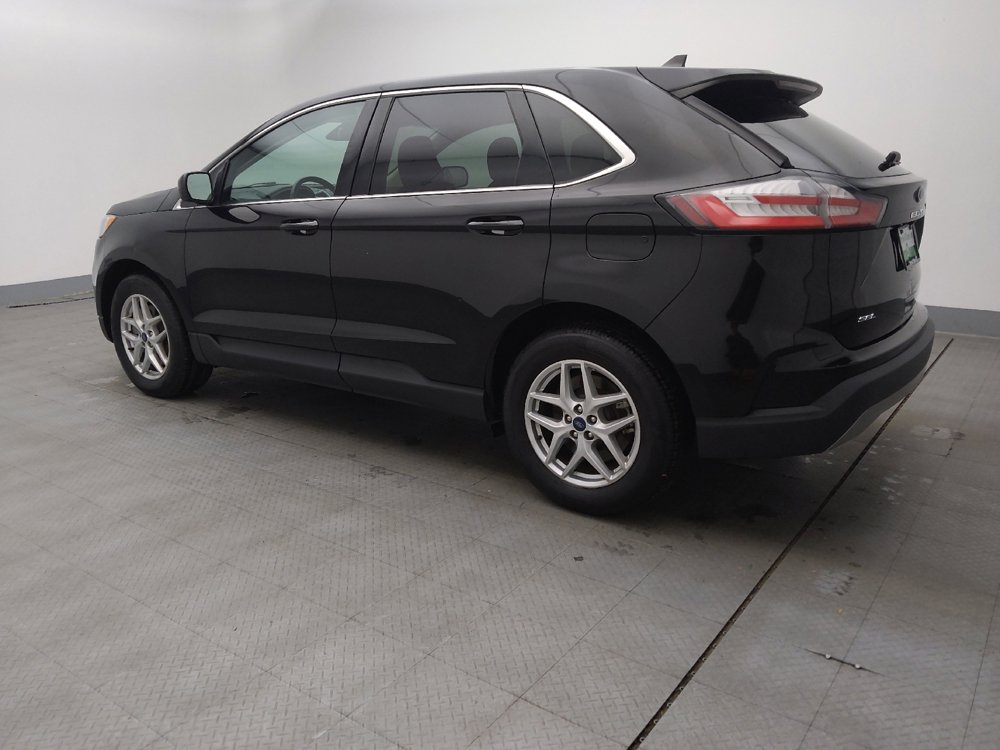 Used 2023 Ford Edge SEL image 3