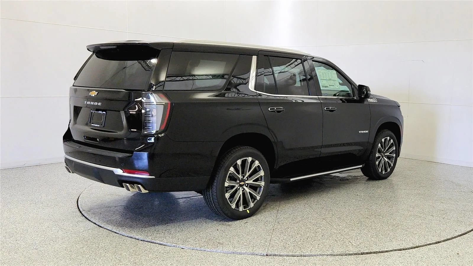 New 2026 Chevrolet Tahoe High Country w/ Sun And Tow Package AWD/4WD image 7