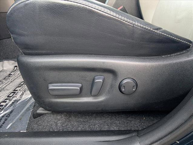 Used 2017 Toyota RAV4 Limited image 27