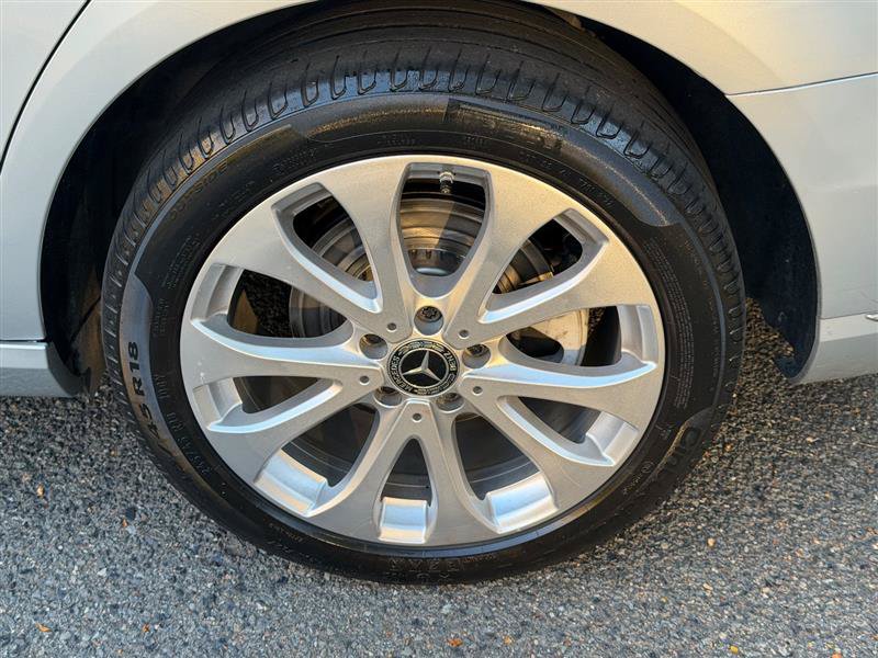 Used 2019 Mercedes-Benz E 300 4MATIC image 16