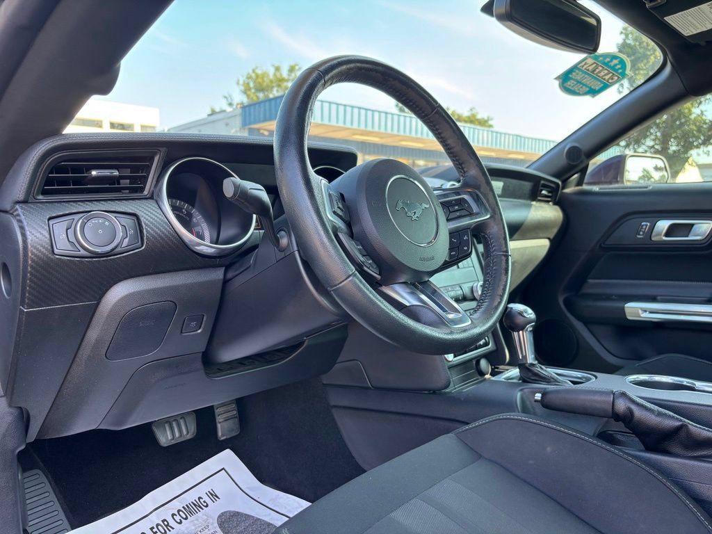 Used 2019 Ford Mustang Coupe RWD image 17