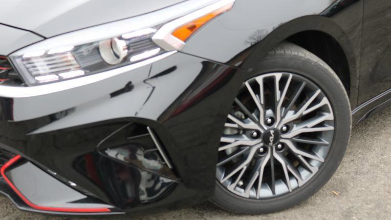 Used 2023 Kia Forte GT-Line w/ GT-Line Premium Package image 4