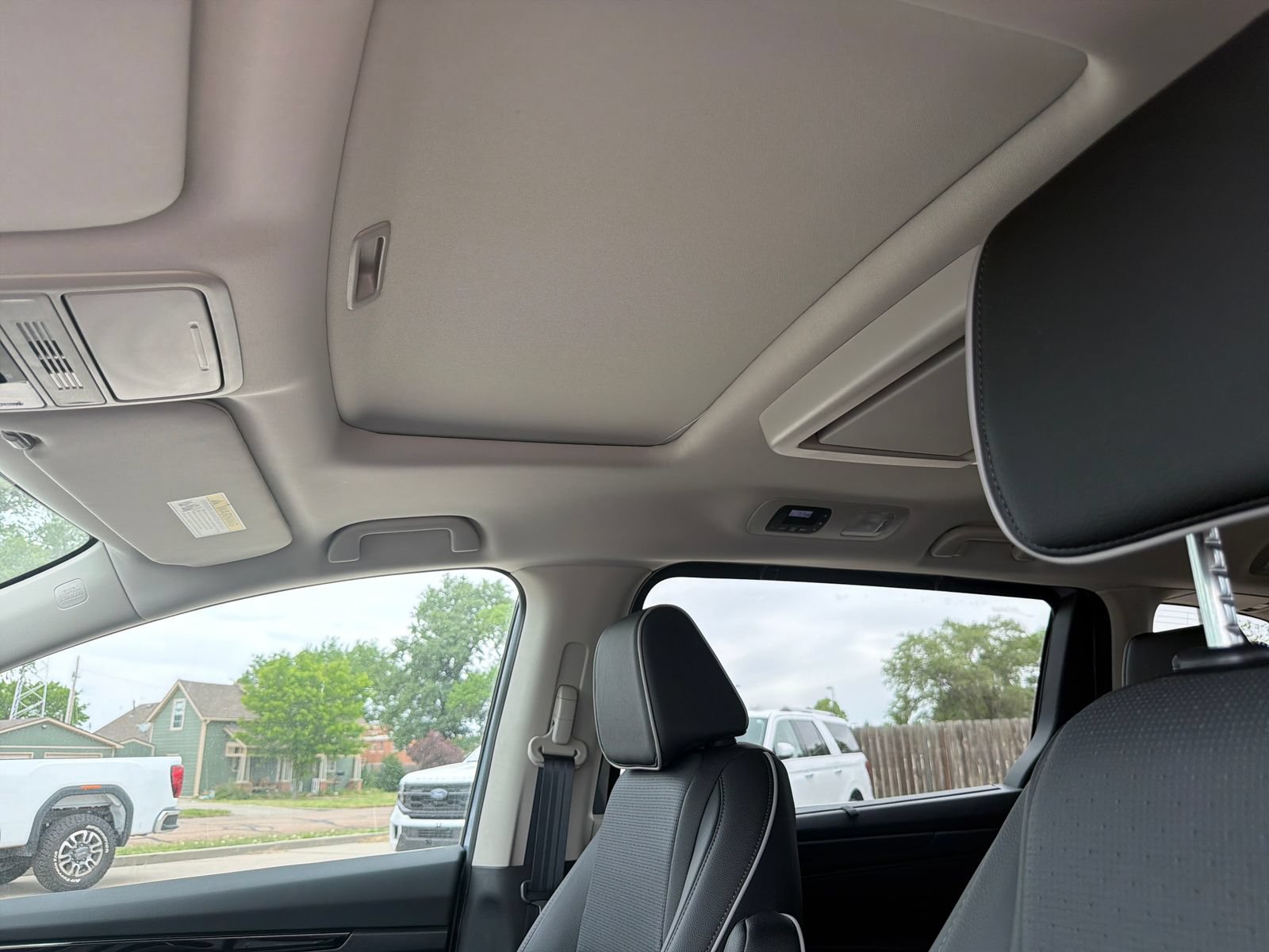 Used 2026 Honda Odyssey Elite image 14