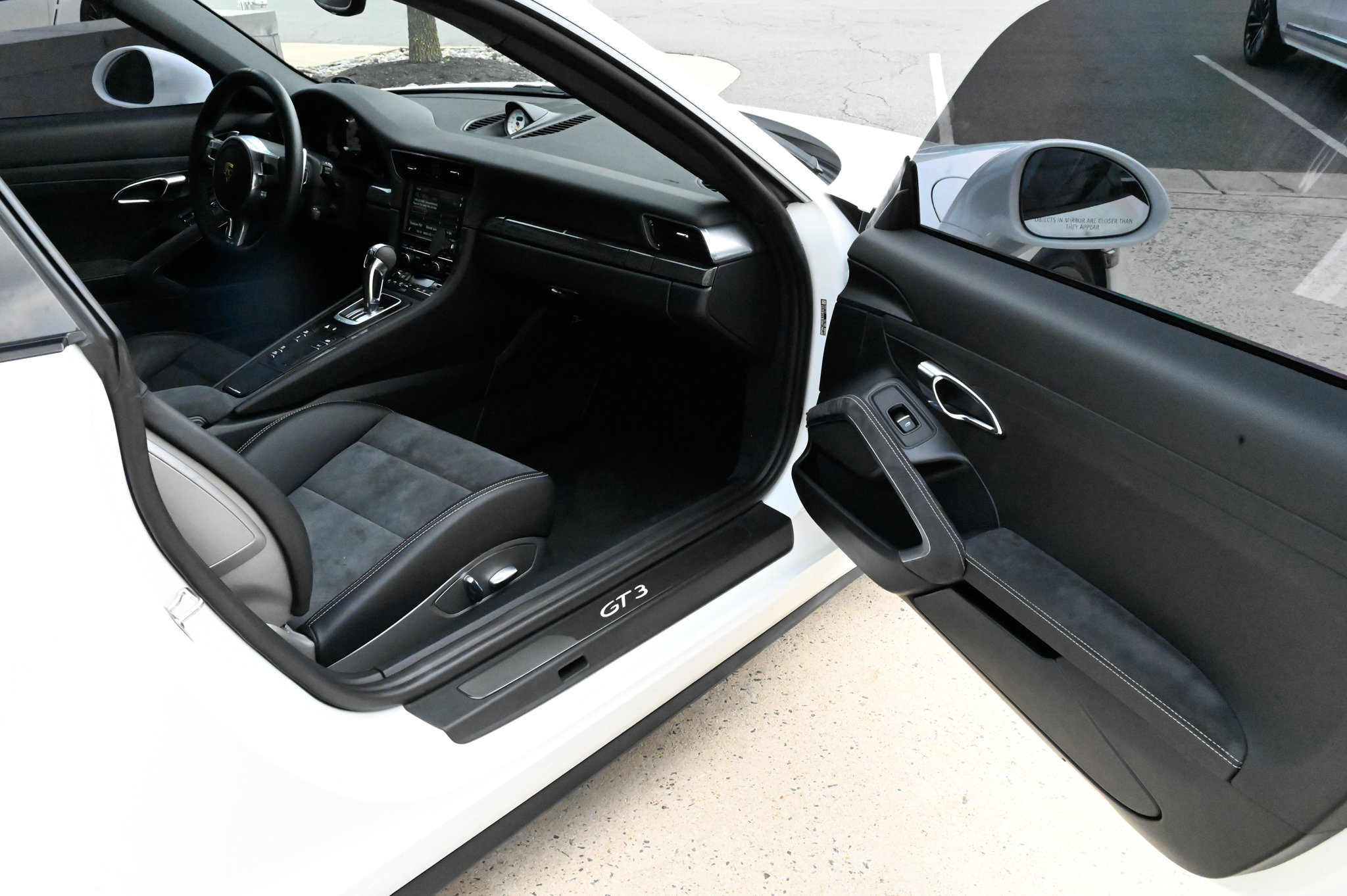 Used 2014 Porsche 911 GT3 RWD image 39