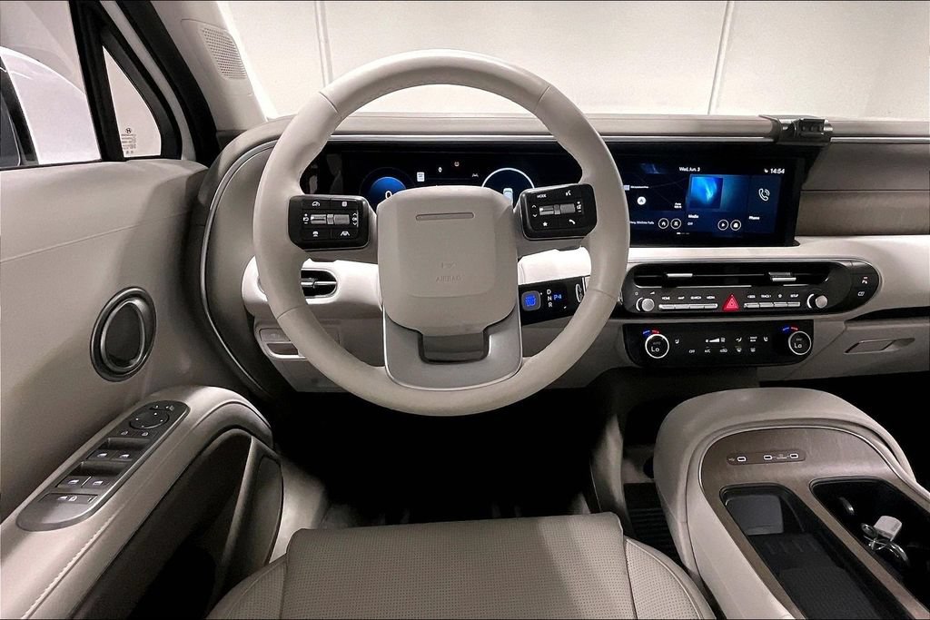 Used 2026 Hyundai Palisade SEL FWD image 6