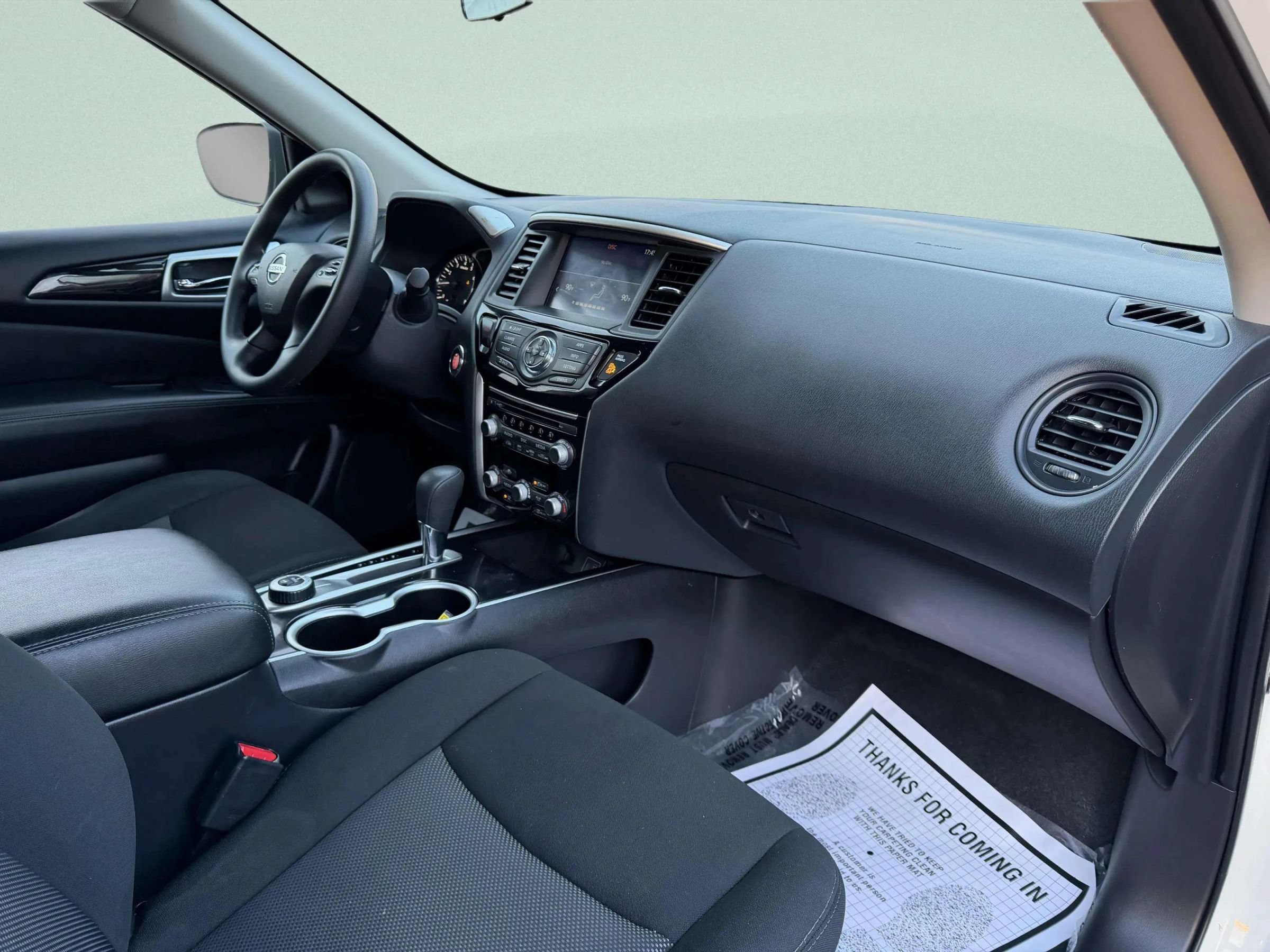 Used 2020 Nissan Pathfinder S AWD/4WD image 14