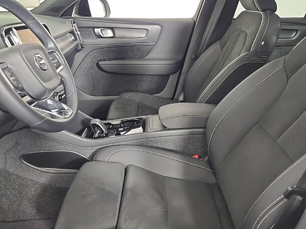 Certified 2023 Volvo XC40 Recharge Plus AWD/4WD image 22