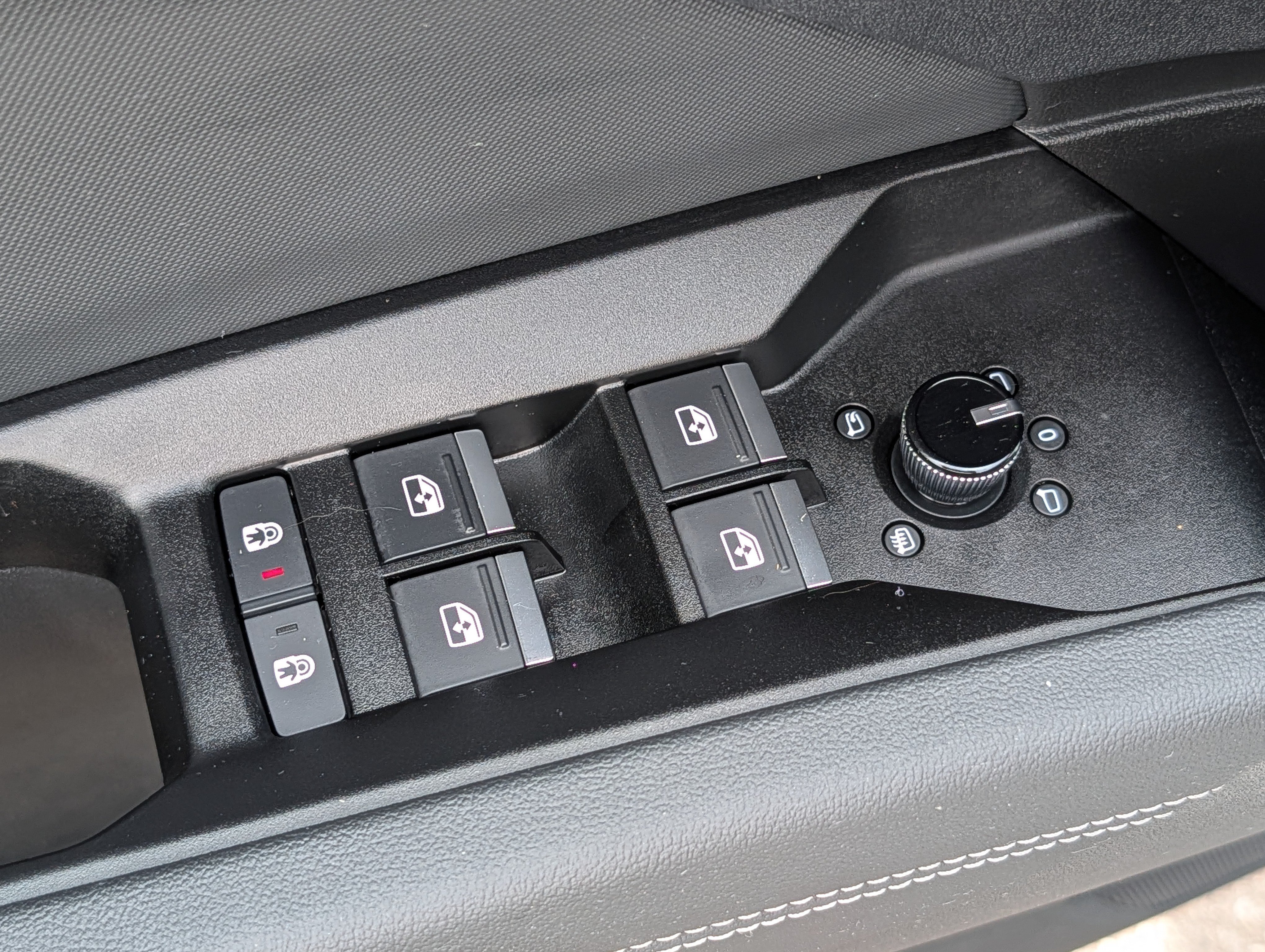 Used 2023 Audi Q4 e-tron Premium Plus w/ Premium Plus AWD/4WD image 19