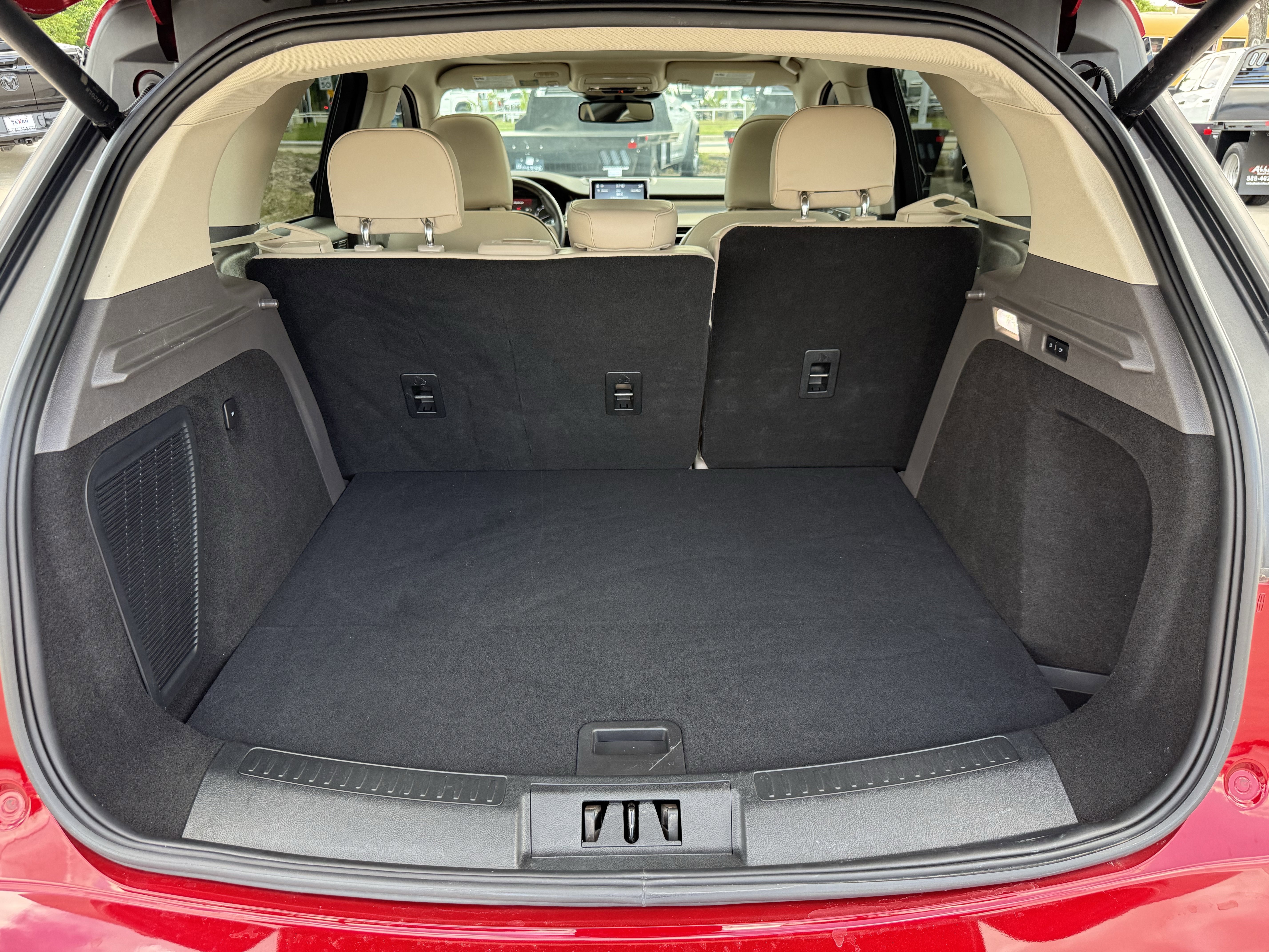 Used 2022 Lincoln Corsair FWD w/ Premium Package image 31