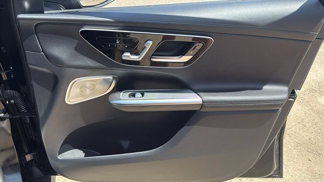 Certified 2025 Mercedes-Benz GLC 300 4MATIC image 9