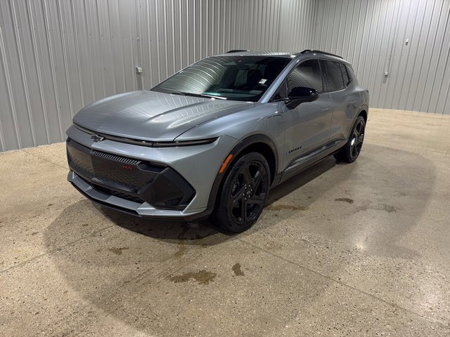 Used 2024 Chevrolet Equinox EV RS video 1