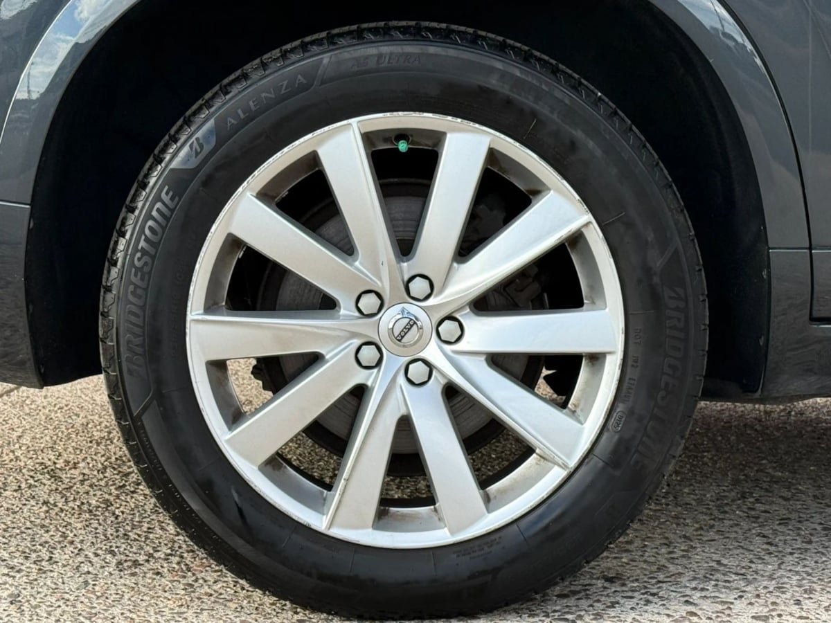 Used 2017 Volvo XC90 T6 Momentum w/ Vision Package AWD/4WD image 26