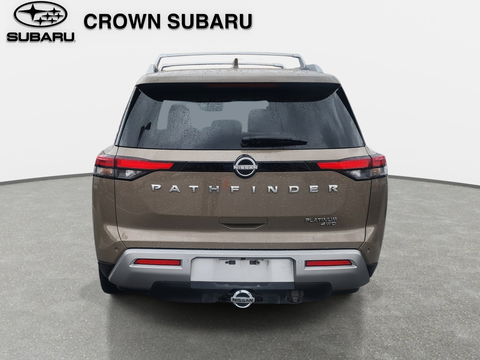 Used 2023 Nissan Pathfinder Platinum w/ Cargo Package image 4