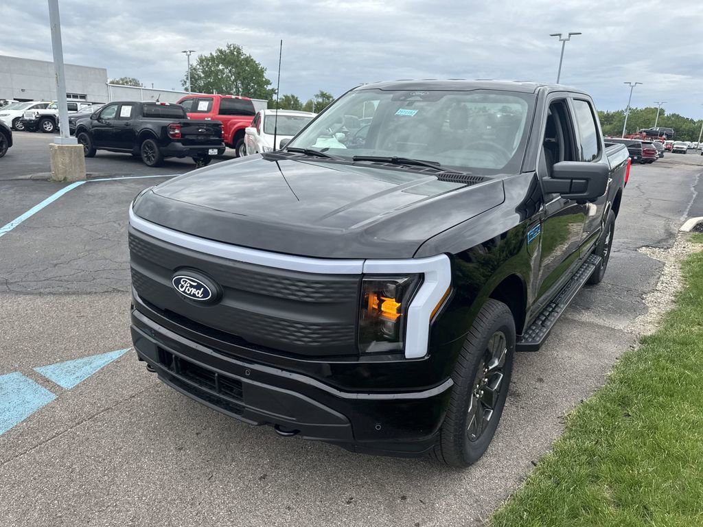 New 2025 Ford F150 Lightning Flash image 7