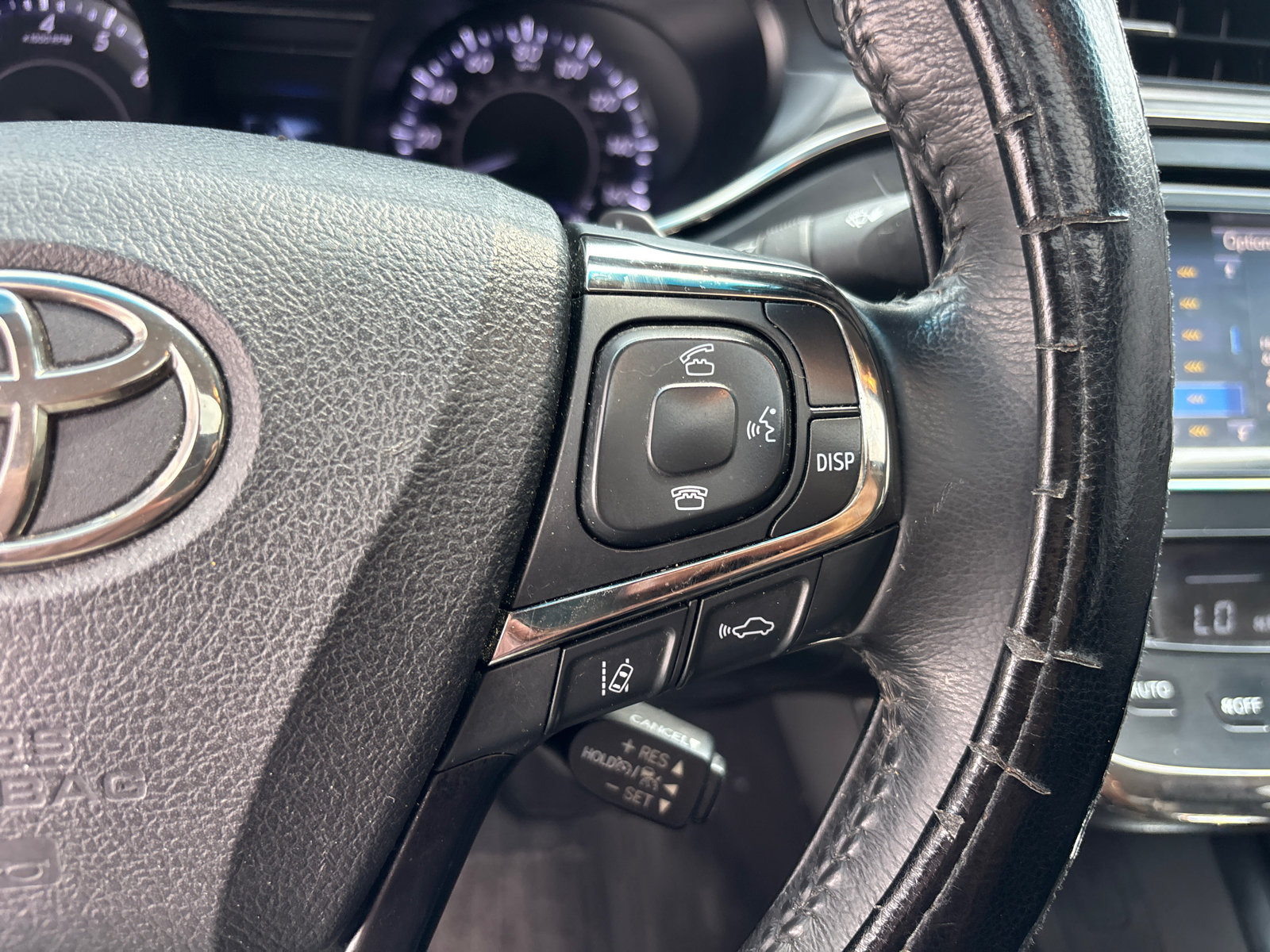 Used 2017 Toyota Avalon XLE Premium w/ Carpet Mat Package FWD image 19