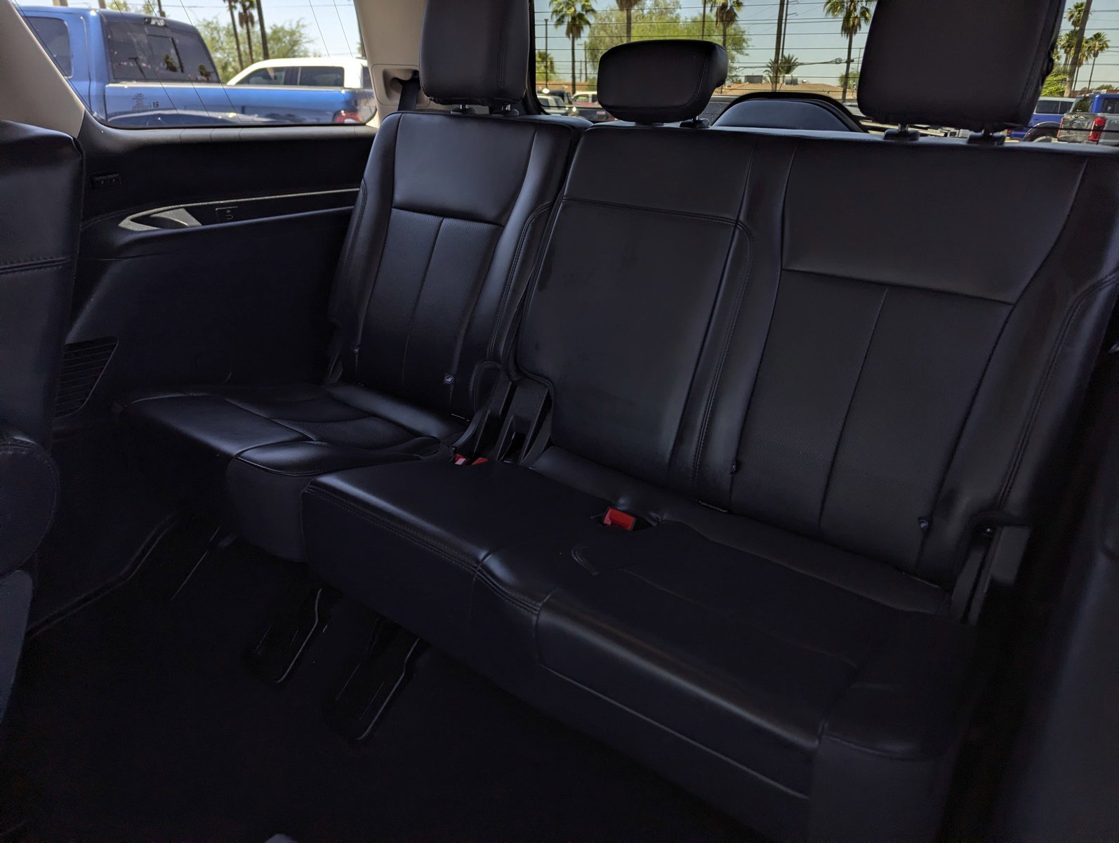Certified 2024 Ford Expedition XLT RWD image 8