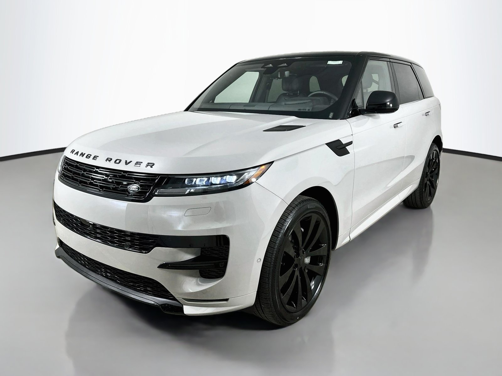 New 2027 Land Rover Range Rover Sport Dynamic SE