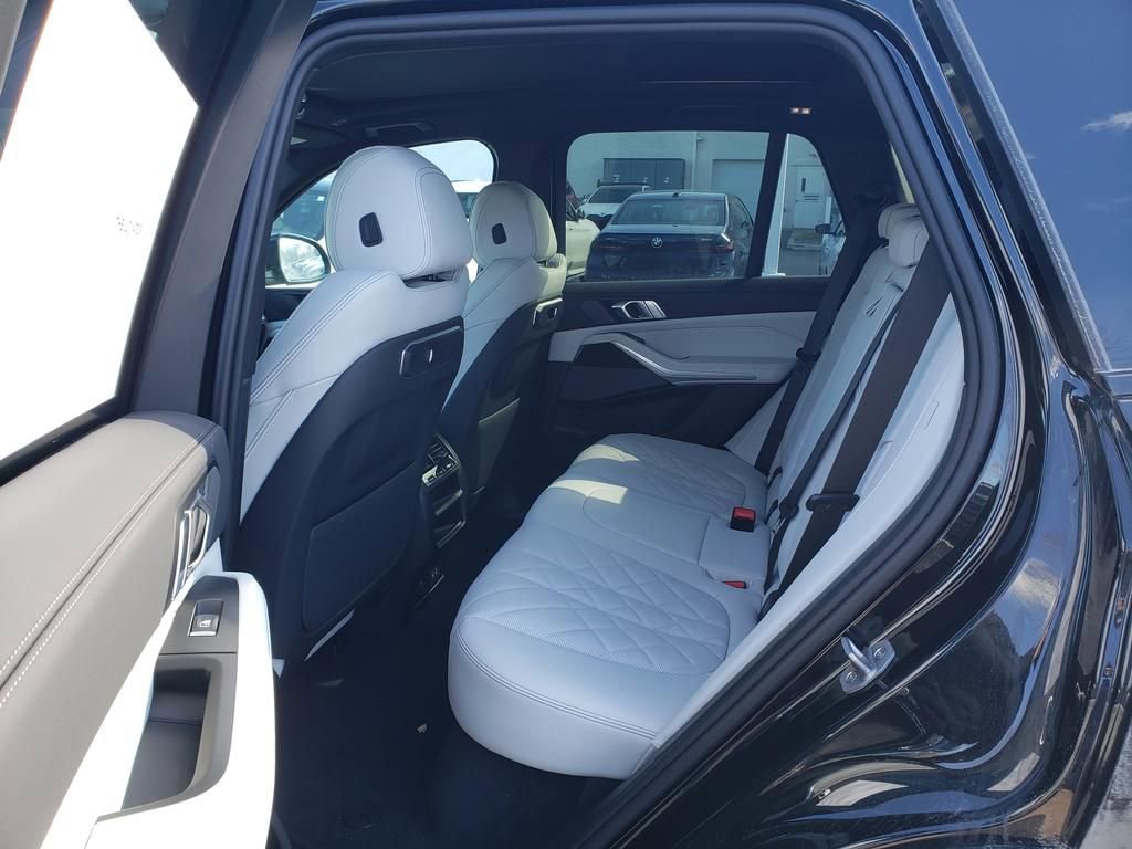 New 2026 BMW X5 xDrive40i w/ M Sport Package image 7