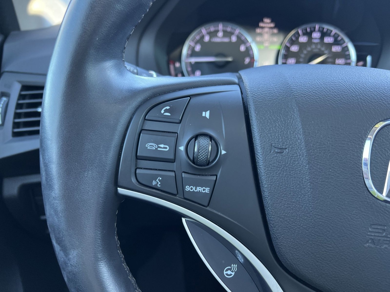 Used 2019 Acura MDX SH-AWD w/ Technology Package image 35