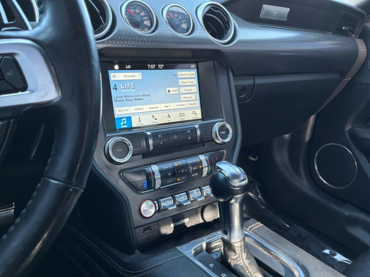 Used 2018 Ford Mustang GT Premium w/ GT Performance Package RWD image 15