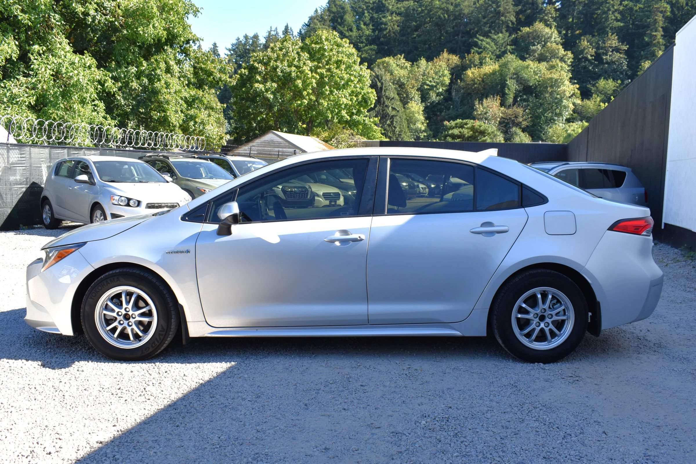 Used 2021 Toyota Corolla LE FWD image 9
