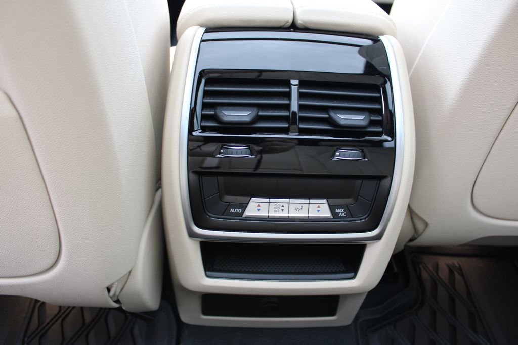 Used 2019 BMW X5 xDrive40i w/ Executive Package image 39